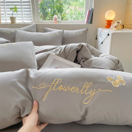 91家纺网 家纺一手货源 找家纺 （总）义博家纺 2025新款A类云朵刺绣四件套-蝴蝶