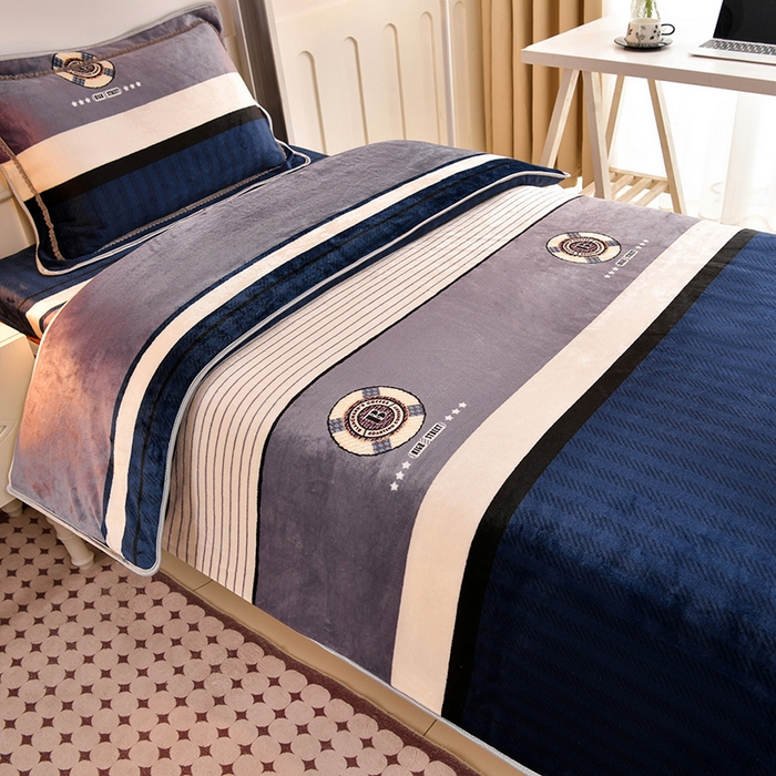 91家纺网 家纺一手货源 找家纺 硕喜 2025新款学生宿舍床系列牛奶绒学生三件套 青春岁月