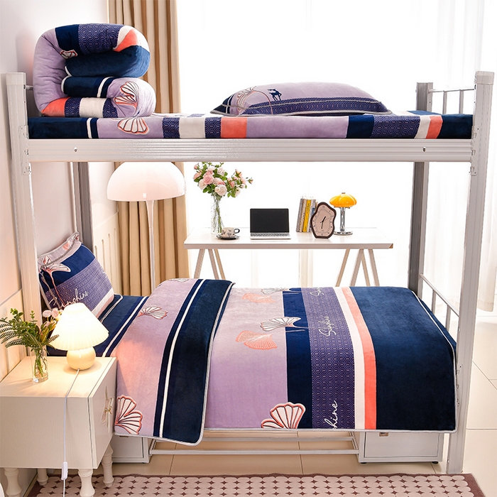 91家纺网 家纺一手货源 找家纺 硕喜 2025新款学生宿舍床系列牛奶绒学生三件套 荷你相随