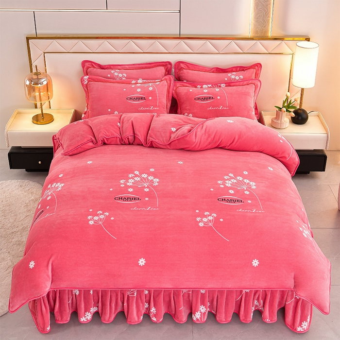 91家纺网 家纺一手货源 找家纺 硕喜 2025新款新8.5斤法莱绒四件套珊瑚牛奶金貂绒四件套床裙款 雪花飞舞