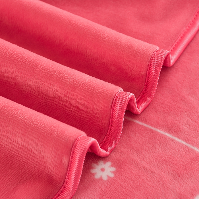 91家纺网 家纺一手货源 找家纺 硕喜 2025新款学生宿舍床系列牛奶绒学生三件套 雪花飞舞