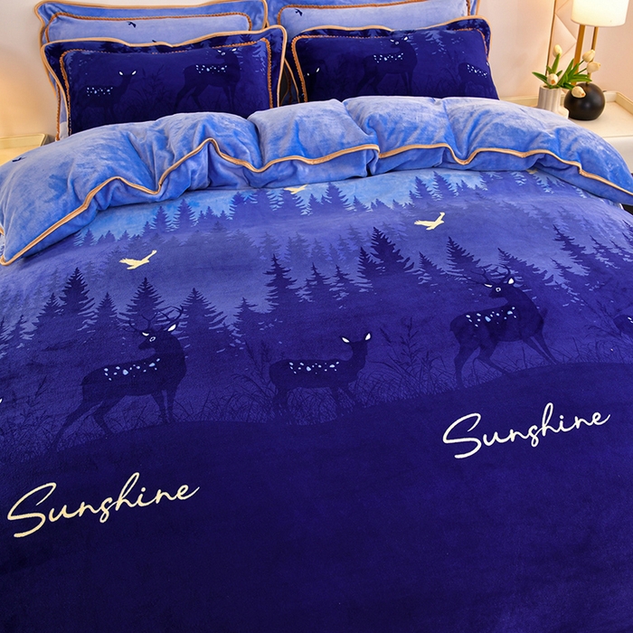 91家纺网 家纺一手货源 找家纺 硕喜 2025新款新8.5斤法莱绒四件套珊瑚牛奶金貂绒四件套床裙款 木林深处