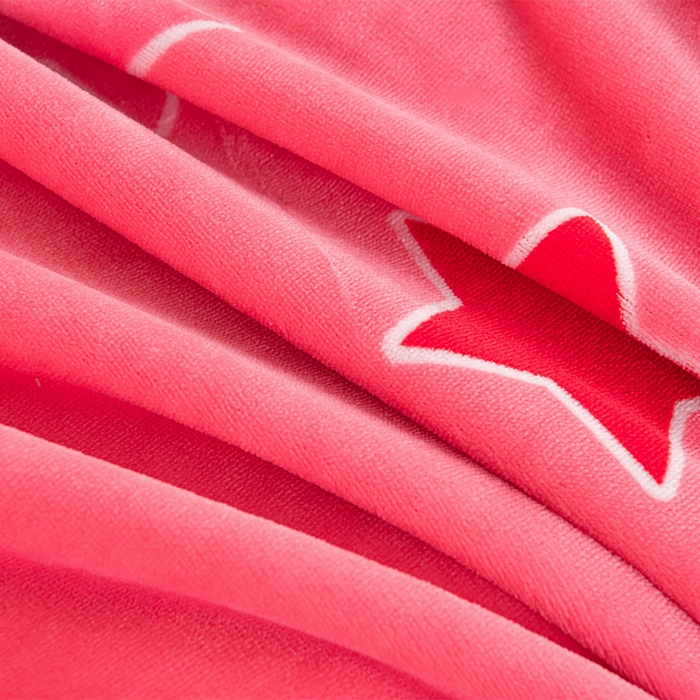 91家纺网 家纺一手货源 找家纺 硕喜 2025新款新8.5斤法莱绒四件套珊瑚牛奶金貂绒四件套床裙款 星心相随