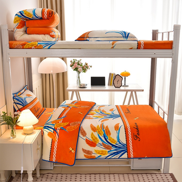 91家纺网 家纺一手货源 找家纺 硕喜 2025新款学生宿舍床系列牛奶绒学生三件套 穗穗平安