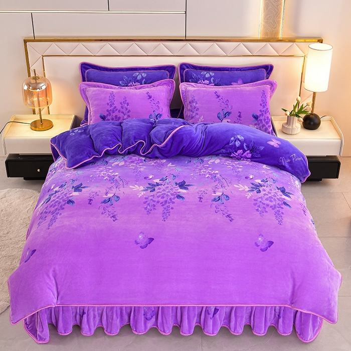 91家纺网 家纺一手货源 找家纺 硕喜 2025新款新8.5斤法莱绒四件套珊瑚牛奶金貂绒四件套床裙款 紫罗兰