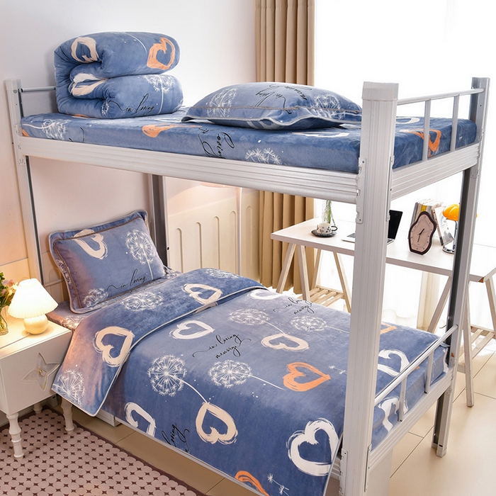 91家纺网 家纺一手货源 找家纺 硕喜 2025新款学生宿舍床系列牛奶绒学生三件套 心心相印