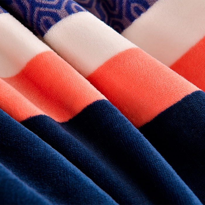 91家纺网 家纺一手货源 找家纺 硕喜 2025新款学生宿舍床系列牛奶绒学生三件套 荷你相随