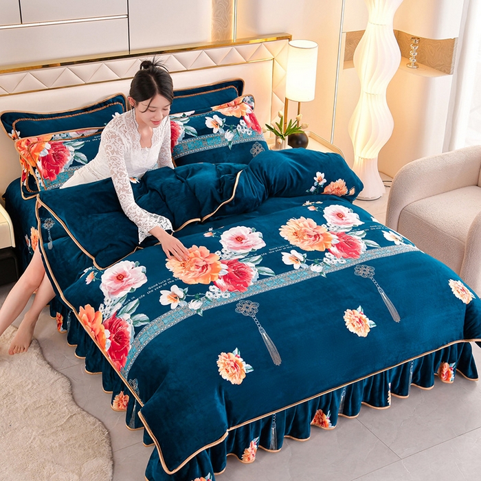 91家纺网 家纺一手货源 找家纺 硕喜 2025新款新8.5斤法莱绒四件套珊瑚牛奶金貂绒四件套床裙款 花开富贵