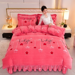 91家纺网 家纺一手货源 找家纺 硕喜 2025新款新8.5斤法莱绒四件套珊瑚牛奶金貂绒四件套床裙款 星心相随,星心相随