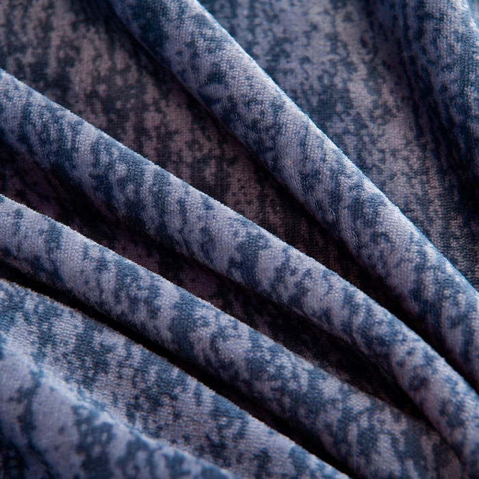 91家纺网 家纺一手货源 找家纺 硕喜 2025新款学生宿舍床系列牛奶绒学生三件套 条纹密码