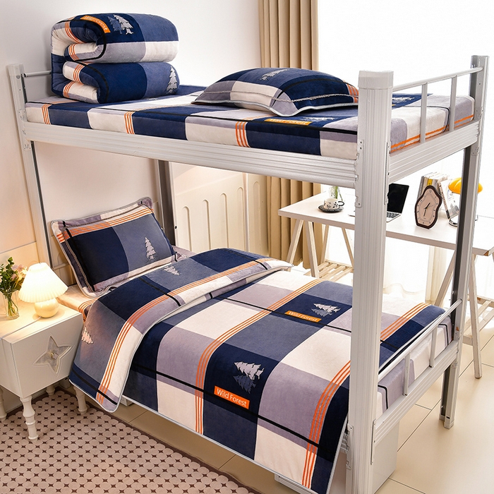 91家纺网 家纺一手货源 找家纺 硕喜 2025新款学生宿舍床系列牛奶绒学生三件套 格调生活