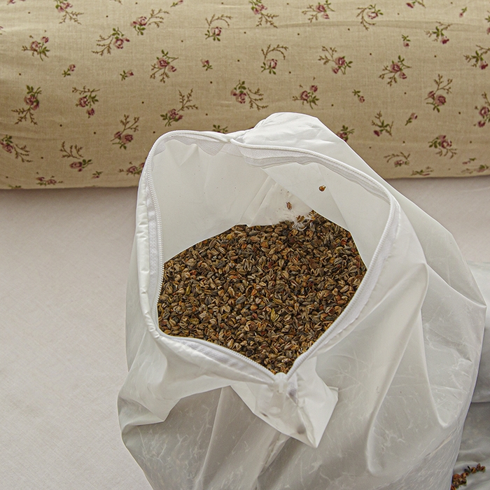 91家纺网 家纺一手货源 找家纺 眠多宝 2025新款全棉双层纱萌兔荞麦护颈枕枕头枕芯 绮梦