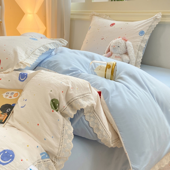 91家纺网 家纺一手货源 找家纺 大麦家纺 25年新款高克重印花水洗棉花边四件套 开心笑脸