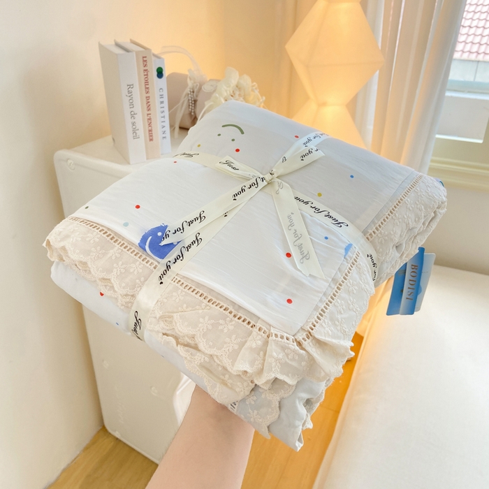 91家纺网 家纺一手货源 找家纺 大麦家纺 25年新款高克重印花水洗棉花边四件套 开心笑脸