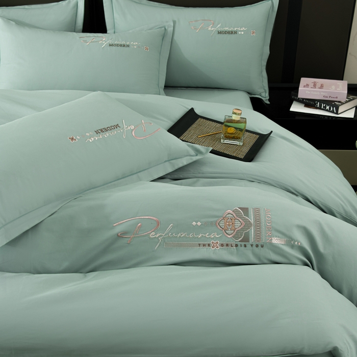 91家纺网 家纺一手货源 找家纺 U品汇 2025新品40S长绒棉加厚全棉纯棉陶瓷磨毛刺绣花四件套100%棉碳素磨毛 碧海蓝天-冰川绿