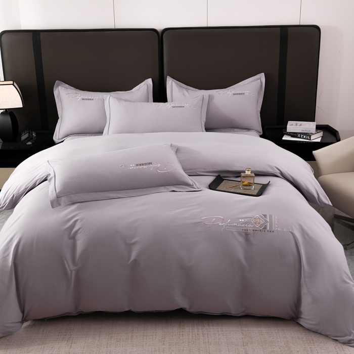 91家纺网 家纺一手货源 找家纺 U品汇 2025新品40S长绒棉加厚全棉纯棉陶瓷磨毛刺绣花四件套100%棉碳素磨毛 碧海蓝天-淡雅紫