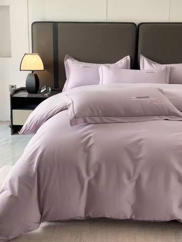 91家纺网 家纺一手货源 找家纺 U品汇 2025新品40S长绒棉加厚全棉纯棉陶瓷磨毛刺绣花四件套100%棉碳素磨毛 碧海蓝天-淡雅紫