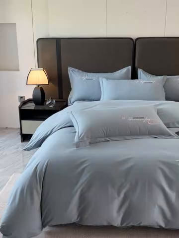 91家纺网 家纺一手货源 找家纺 U品汇 2025新品40S长绒棉加厚全棉纯棉陶瓷磨毛刺绣花四件套100%棉碳素磨毛 碧海蓝天-月光蓝