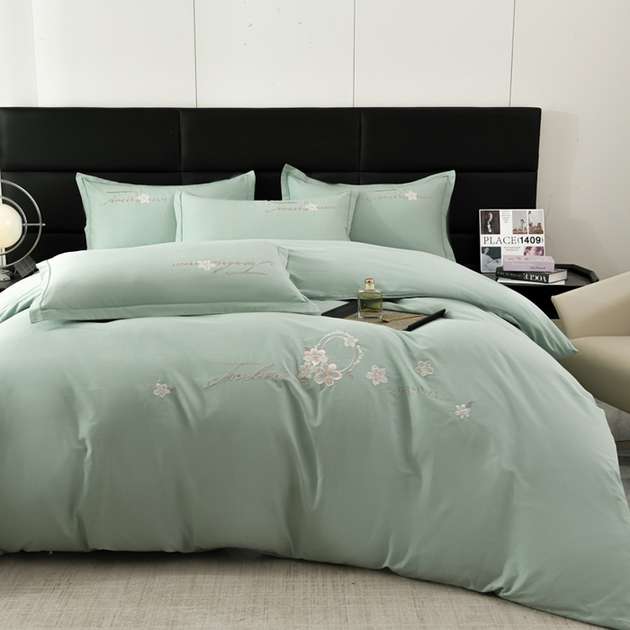 91家纺网 家纺一手货源 找家纺 U品汇 2025新品40S长绒棉加厚全棉纯棉陶瓷磨毛刺绣花四件套100%棉碳素磨毛 春漫-冰川绿