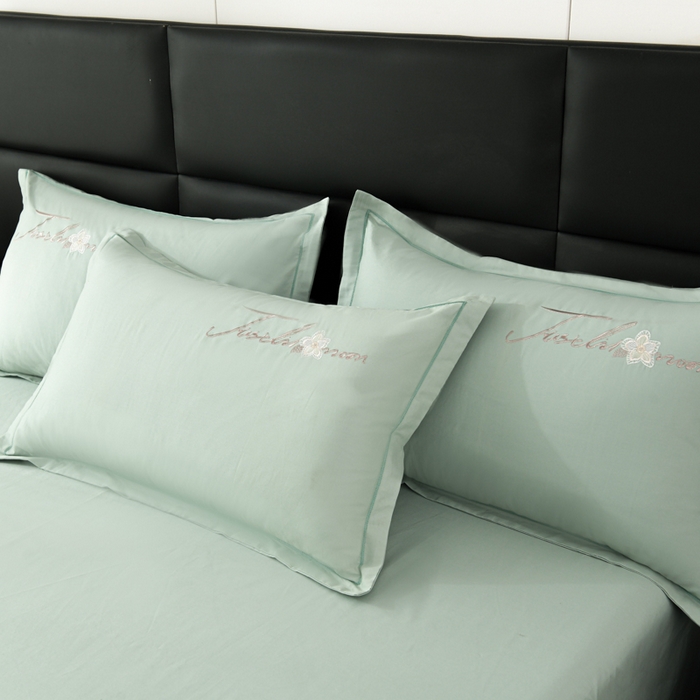 91家纺网 家纺一手货源 找家纺 U品汇 2025新品40S长绒棉加厚全棉纯棉陶瓷磨毛刺绣花四件套100%棉碳素磨毛 春漫-冰川绿