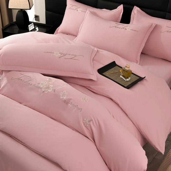 91家纺网 家纺一手货源 找家纺 U品汇 2025新品40S长绒棉加厚全棉纯棉陶瓷磨毛刺绣花四件套100%棉碳素磨毛 春漫-贵族粉