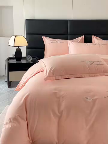 91家纺网 家纺一手货源 找家纺 U品汇 2025新品40S长绒棉加厚全棉纯棉陶瓷磨毛刺绣花四件套100%棉碳素磨毛 春漫-玲珑玉