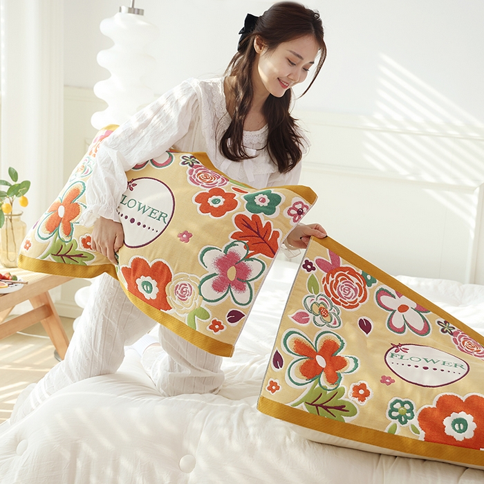 91家纺网 家纺一手货源 找家纺 朴尔家纺-毛巾被2025新款全棉加厚八层纱布大版花萌宠絮花系列枕巾 锦簇花团52*78一对