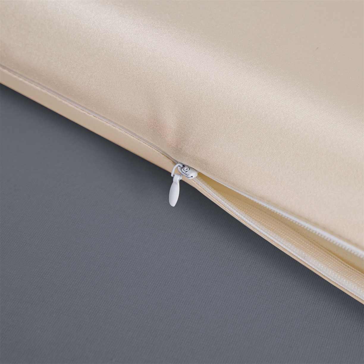 91家纺网 家纺一手货源 找家纺 麦肯锡 2025新款太空零压记忆枕  枕头枕芯 香槟色8cm/对（无礼盒） 40*70cm