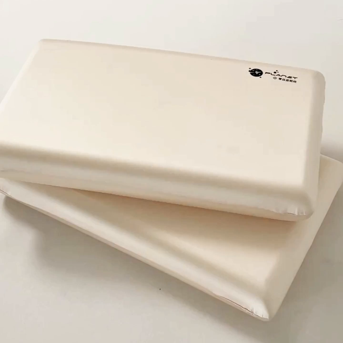 91家纺网 家纺一手货源 找家纺 麦肯锡 2025新款太空零压记忆枕  枕头枕芯 香槟色10cm/对（无礼盒） 40*70cm