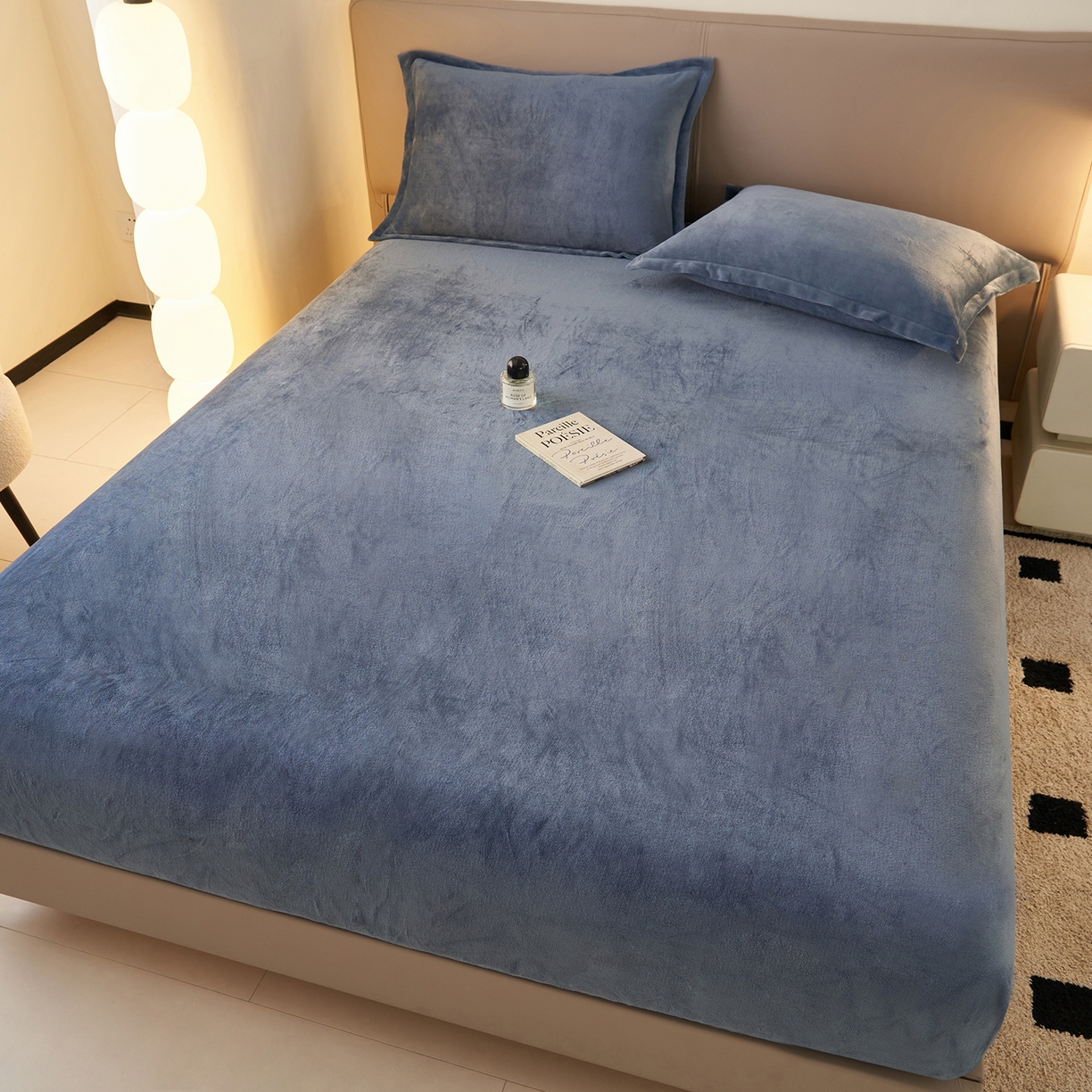 91家纺网 家纺一手货源 找家纺 简爱 2025新款纯色牛奶绒单床笠 宾利蓝