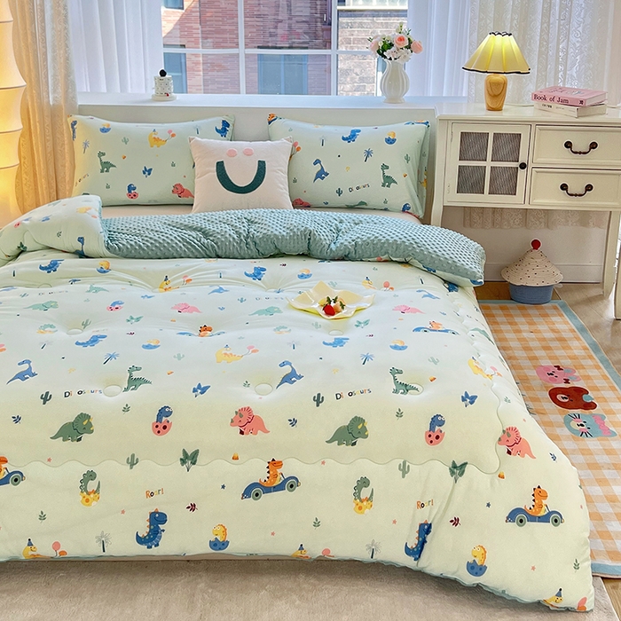 91家纺网 家纺一手货源 找家纺 天瑜家纺 2025新款针织棉豆豆绒大豆被冬被被子被芯 恐龙乐园绿