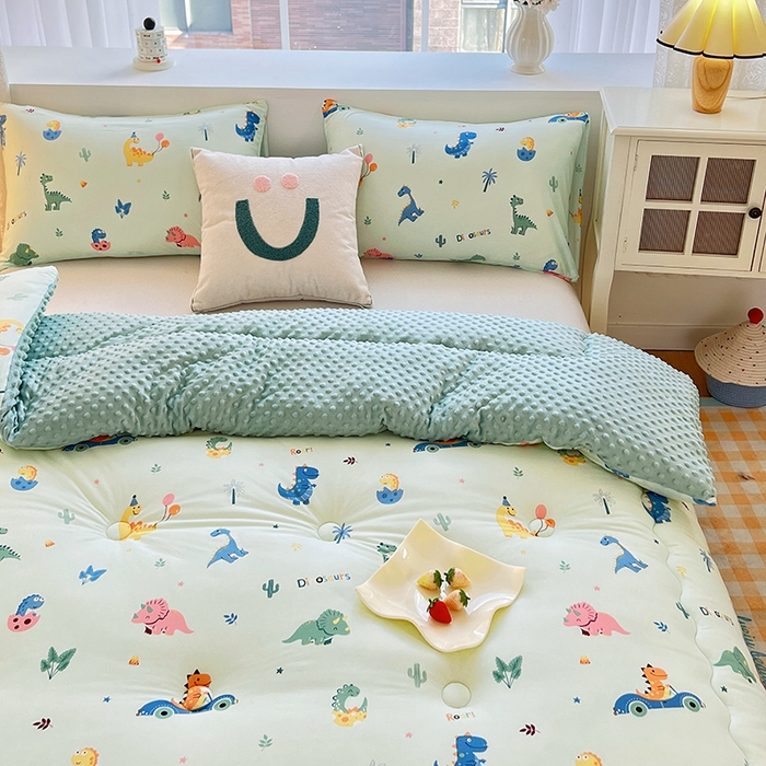 91家纺网 家纺一手货源 找家纺 天瑜家纺 2025新款针织棉豆豆绒大豆被冬被被子被芯 恐龙乐园绿