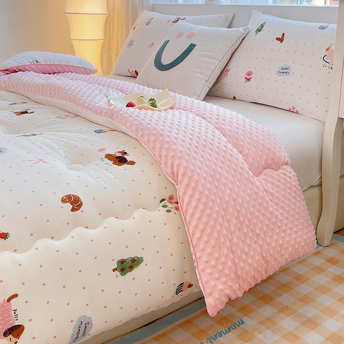 91家纺网 家纺一手货源 找家纺 天瑜家纺 2025新款针织棉豆豆绒大豆被冬被被子被芯 甜心粉