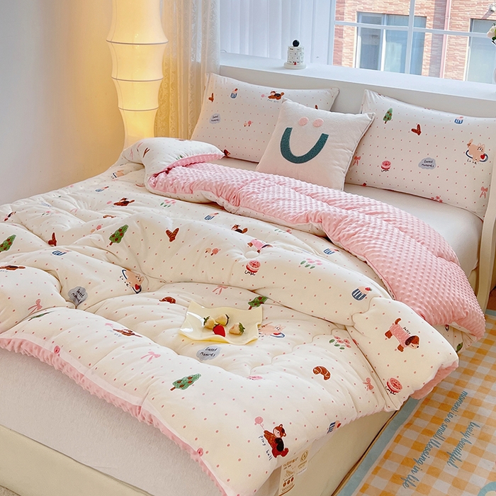 91家纺网 家纺一手货源 找家纺 天瑜家纺 2025新款针织棉豆豆绒大豆被冬被被子被芯 甜心粉