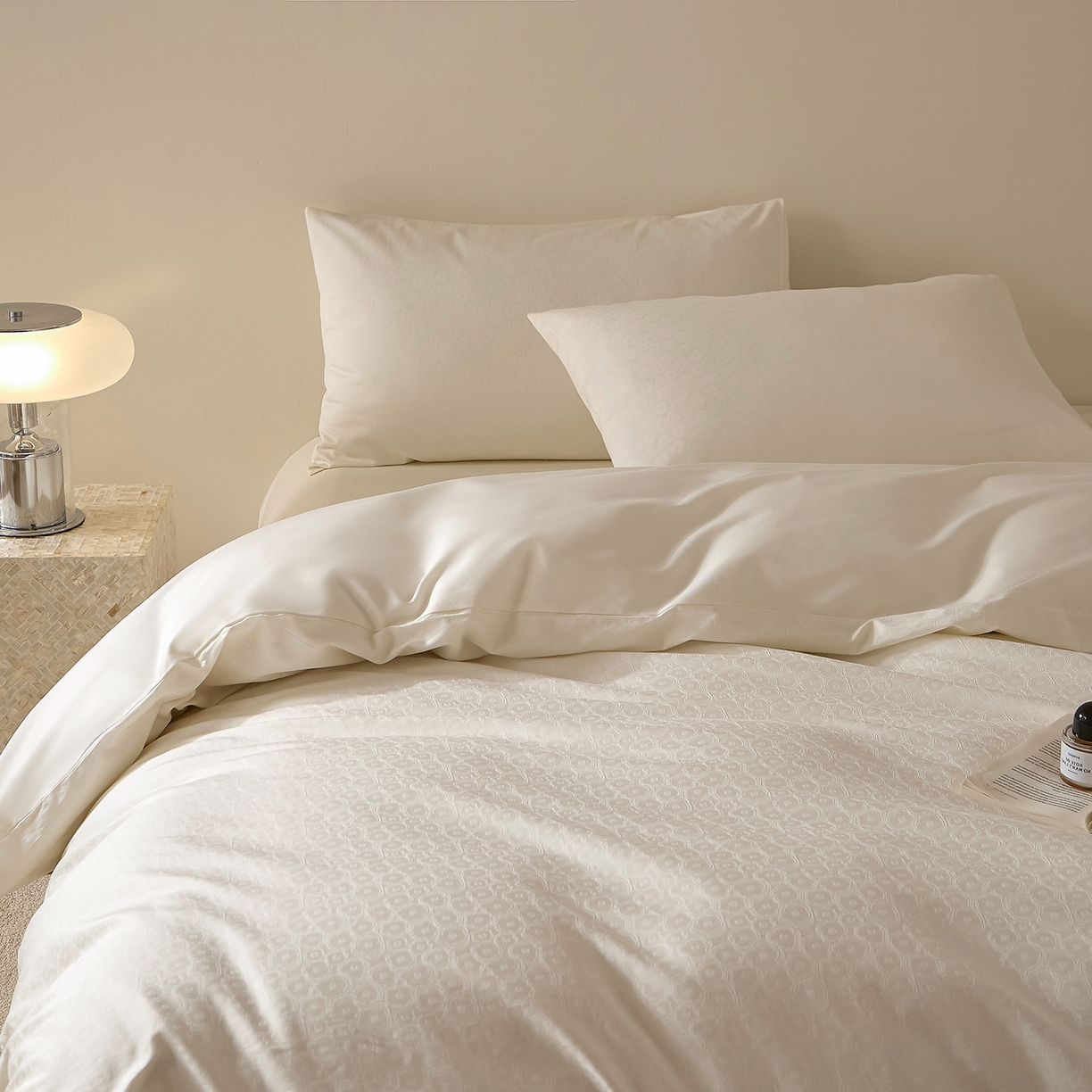 91家纺网 家纺一手货源 找家纺 （总）ONE TWO ONE 121 2025新款高支高密长绒棉贡缎精工提花四件套-壹朵甜甜