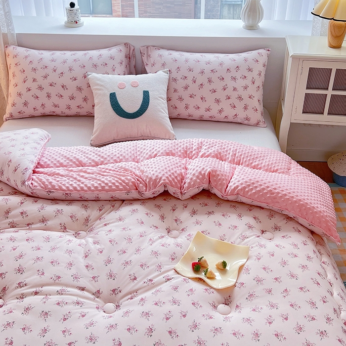 91家纺网 家纺一手货源 找家纺 天瑜家纺 2025新款针织棉豆豆绒大豆被冬被被子被芯 小花粉