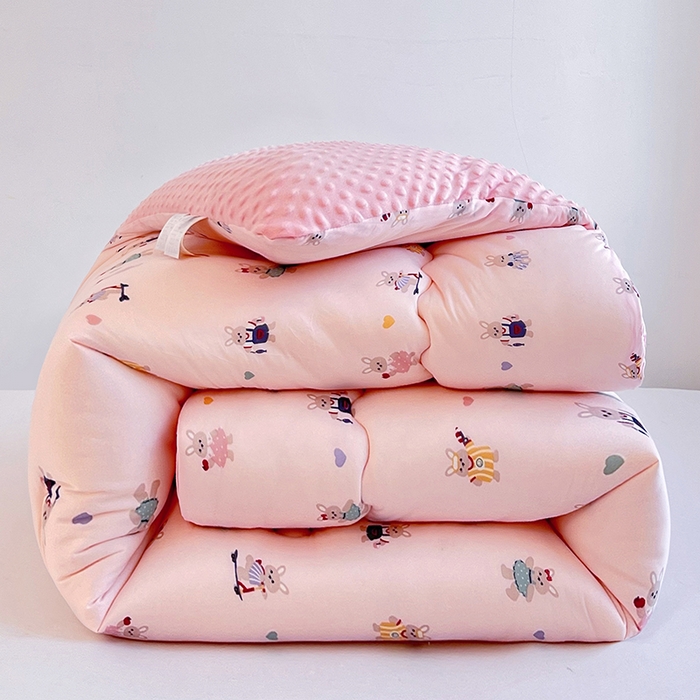 91家纺网 家纺一手货源 找家纺 天瑜家纺 2025新款针织棉豆豆绒大豆被冬被被子被芯 小兔子粉