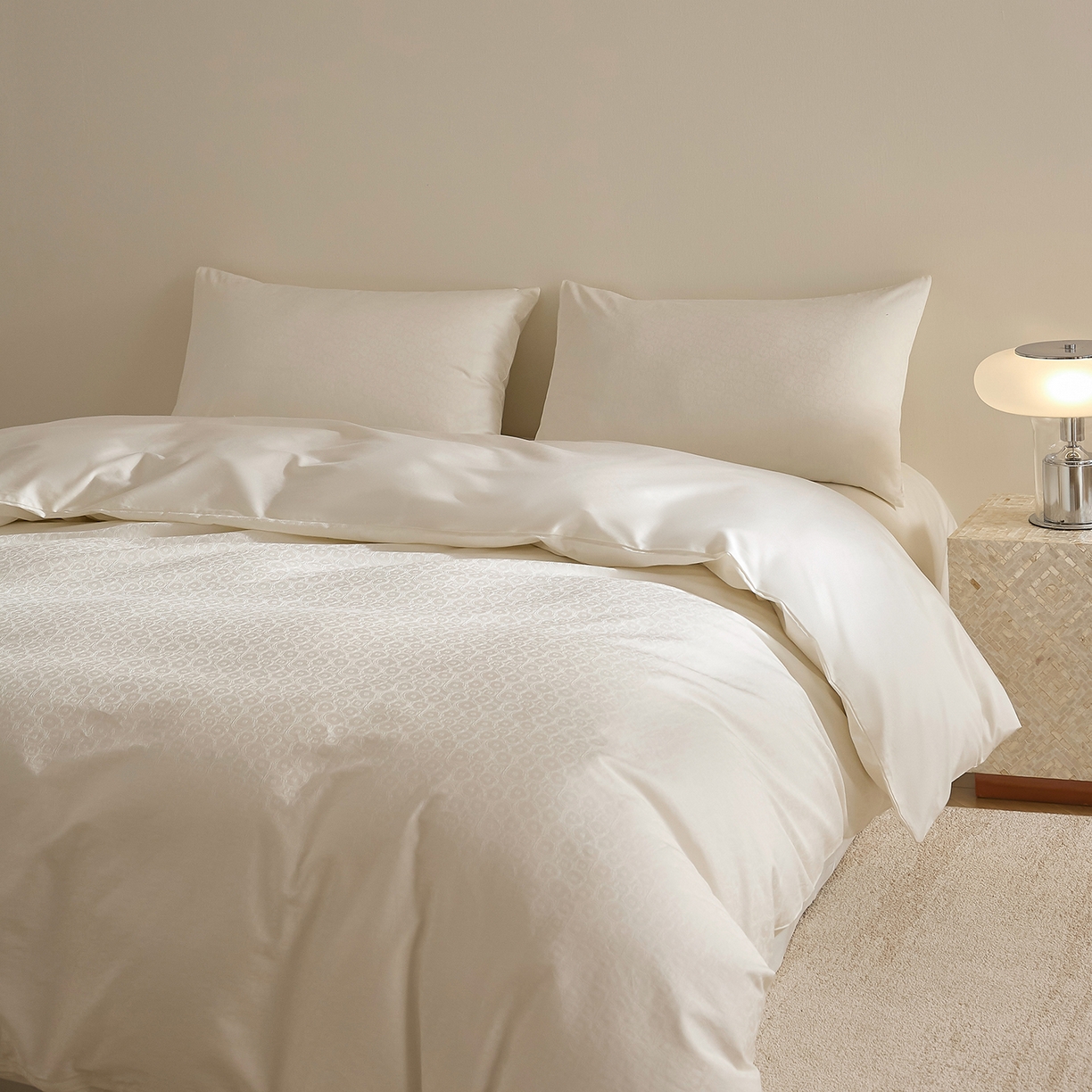 91家纺网 家纺一手货源 找家纺 ONE TWO ONE 121 2025新款高支高密长绒棉贡缎精工提花四件套-壹朵甜甜 壹朵甜甜-白