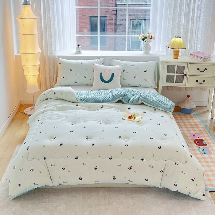 91家纺网 家纺一手货源 找家纺 天瑜家纺 2025新款针织棉豆豆绒大豆被冬被被子被芯 熊猫绿