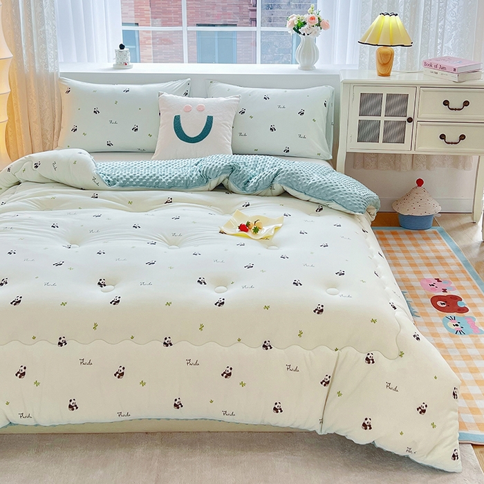 91家纺网 家纺一手货源 找家纺 天瑜家纺 2025新款针织棉豆豆绒大豆被冬被被子被芯 熊猫绿