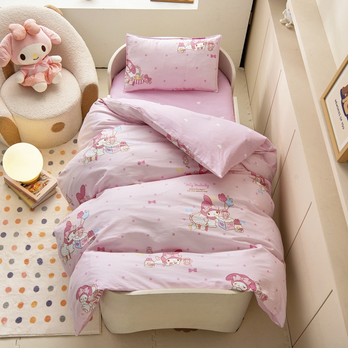 91家纺网 家纺一手货源 找家纺 （总）吉咪兔 2025新款正版三丽鸥库洛米美乐蒂幼儿园被子三件套纯棉被褥六件套午睡