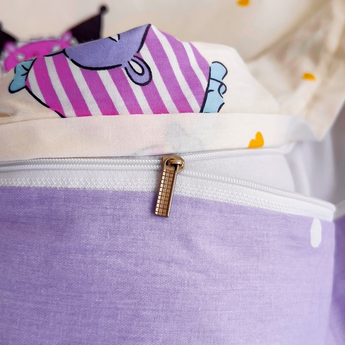 91家纺网 家纺一手货源 找家纺 吉咪兔 2025新款正版三丽鸥库洛米美乐蒂幼儿园被子三件套纯棉被褥六件套午睡库洛米伙伴