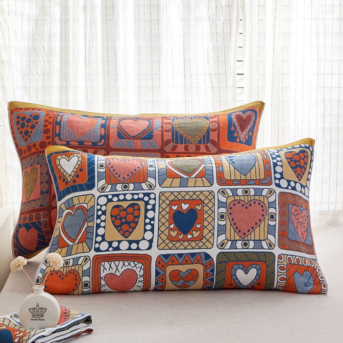 91家纺网 家纺一手货源 找家纺 朴尔家纺-毛巾被2025新款全棉多彩四层纱布枕巾 心心世界52*78枕巾一对