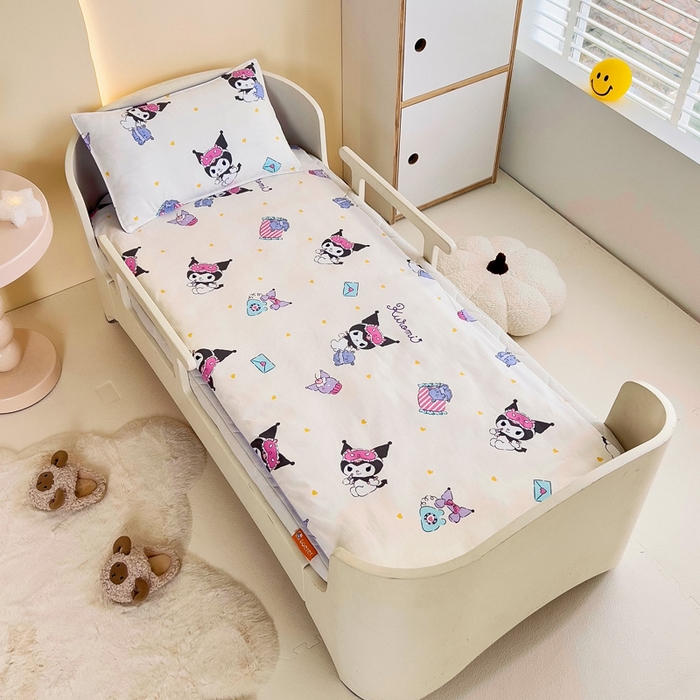 91家纺网 家纺一手货源 找家纺 吉咪兔 2025新款正版三丽鸥库洛米美乐蒂幼儿园被子三件套纯棉被褥六件套午睡库洛米伙伴