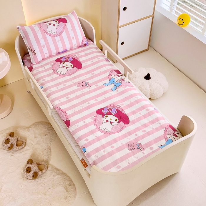 91家纺网 家纺一手货源 找家纺 吉咪兔 2025新款正版三丽鸥库洛米美乐蒂幼儿园被子三件套纯棉被褥六件套午睡条纹美乐蒂