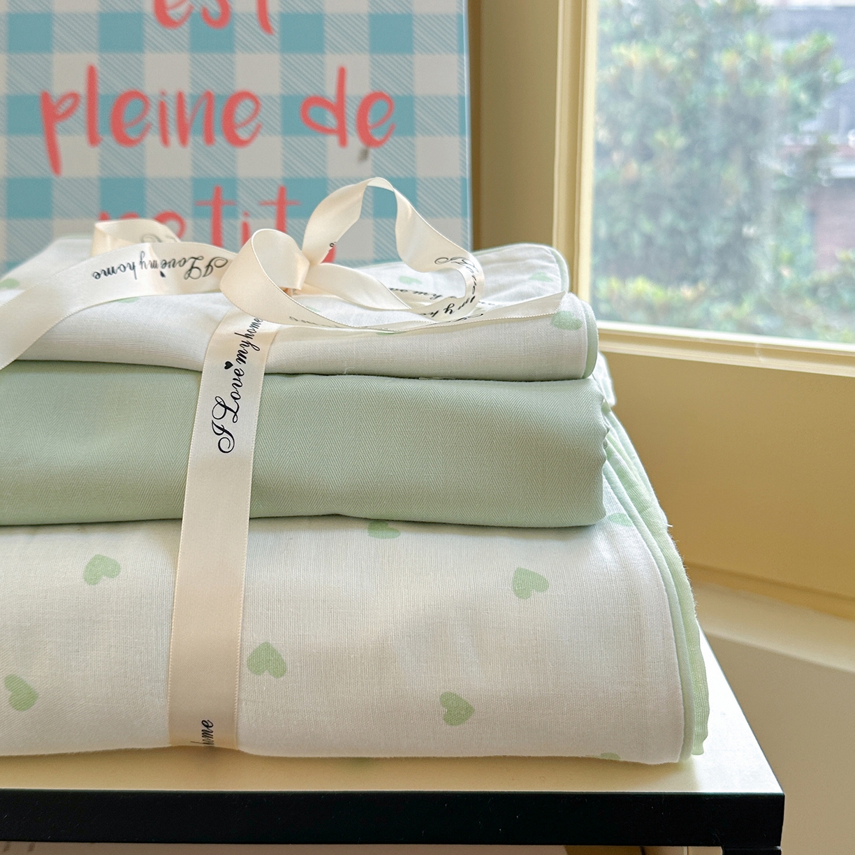 91家纺网 家纺一手货源 找家纺 麦伦家居 2025新品嵌绳款全棉双层纱四件套 爱心-浅绿
