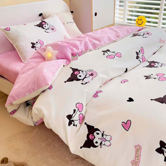 91家纺网 家纺一手货源 找家纺 吉咪兔 2025新款正版三丽鸥库洛米美乐蒂幼儿园被子三件套纯棉被褥六件套午睡樱桃库洛米