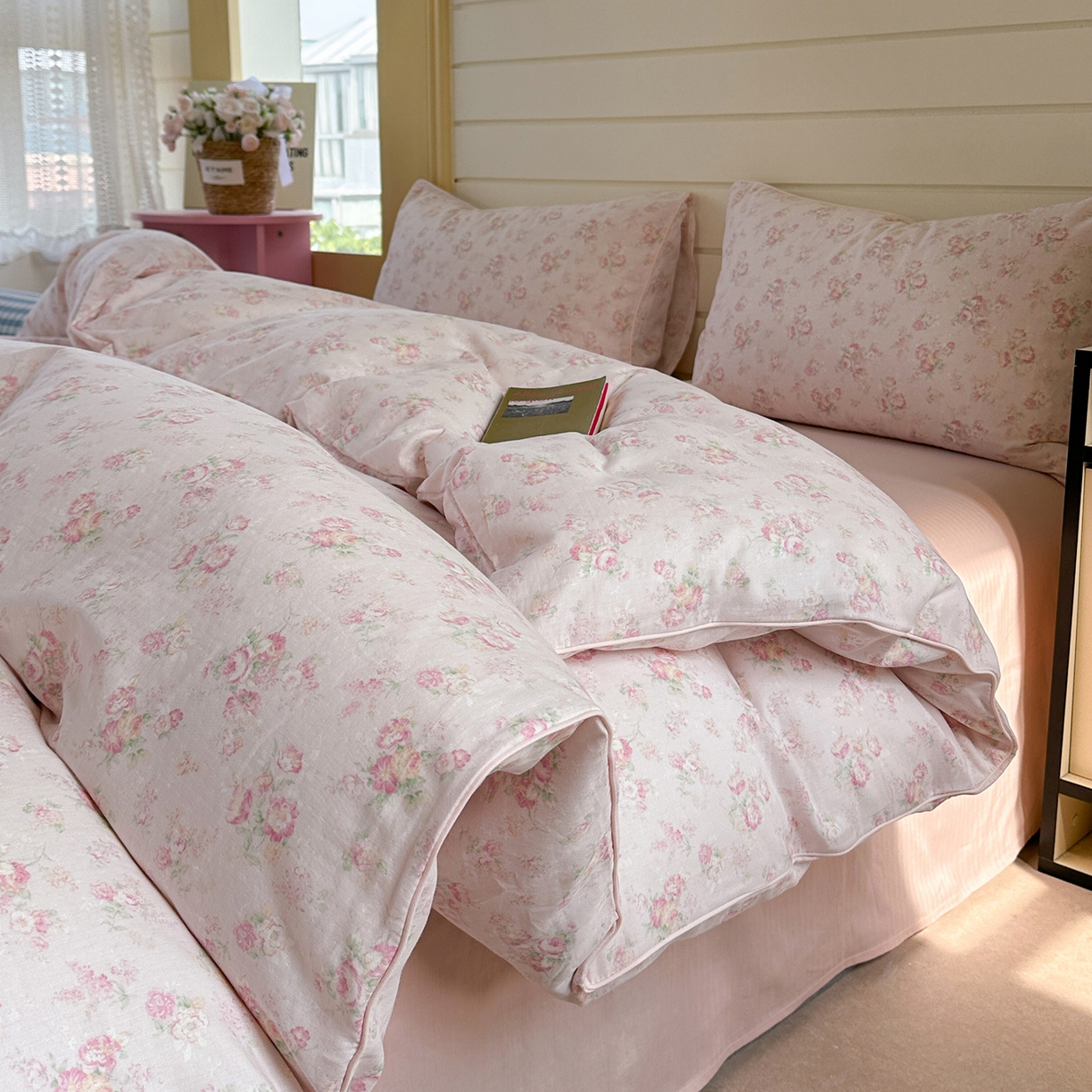 91家纺网 家纺一手货源 找家纺 麦伦家居 2025新品嵌绳款全棉双层纱四件套 嵌绳款-花之晓粉