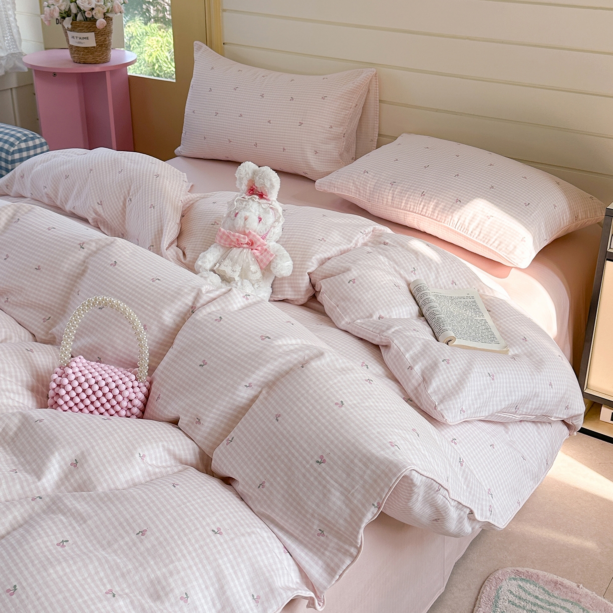 91家纺网 家纺一手货源 找家纺 麦伦家居 2025新品嵌绳款全棉双层纱四件套 嵌绳款-樱桃酱粉