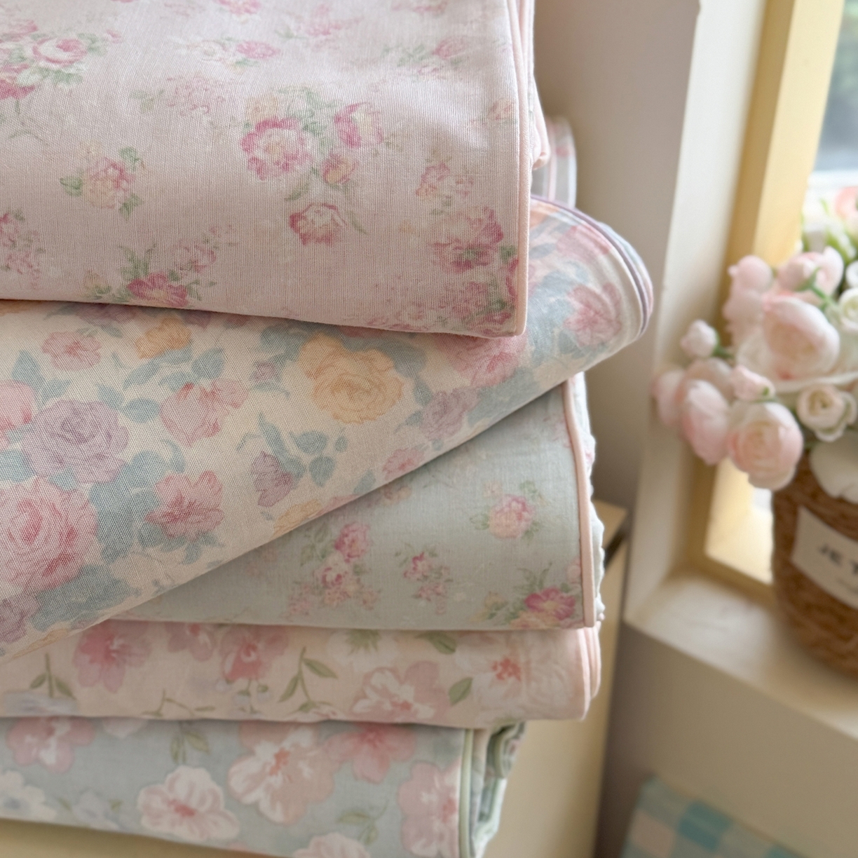 91家纺网 家纺一手货源 找家纺 麦伦家居 2025新品嵌绳款全棉双层纱四件套 组合图